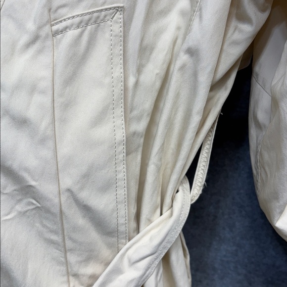 Aritzia Wilfred Phase tie cream
sports trench coat Large - Picture 7 of 11